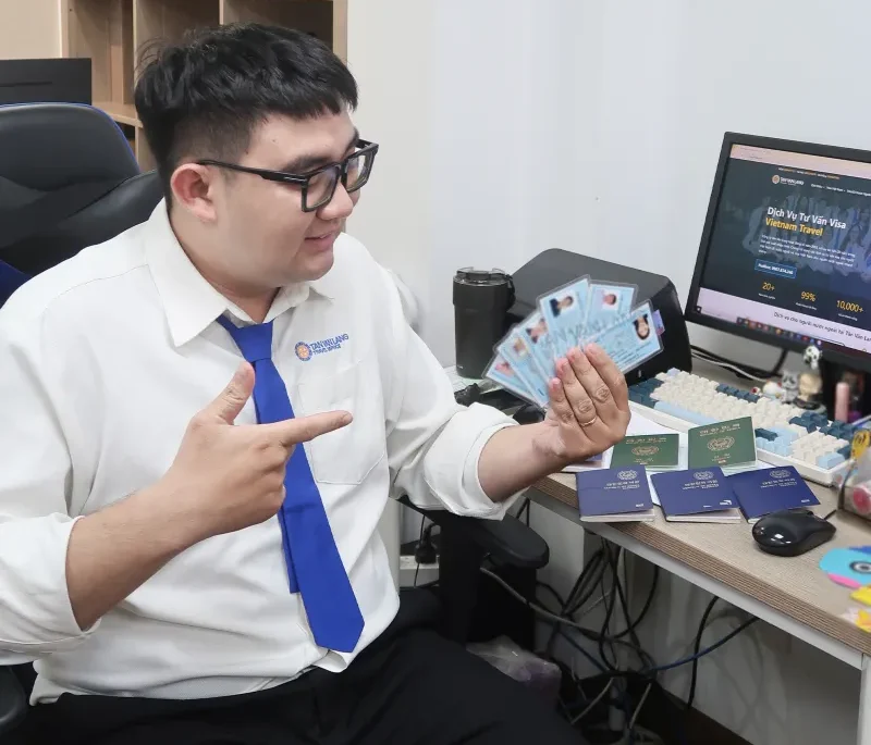 Dịch vụ làm thẻ tạm trú cho người nước ngoài chỉ 25.000đ