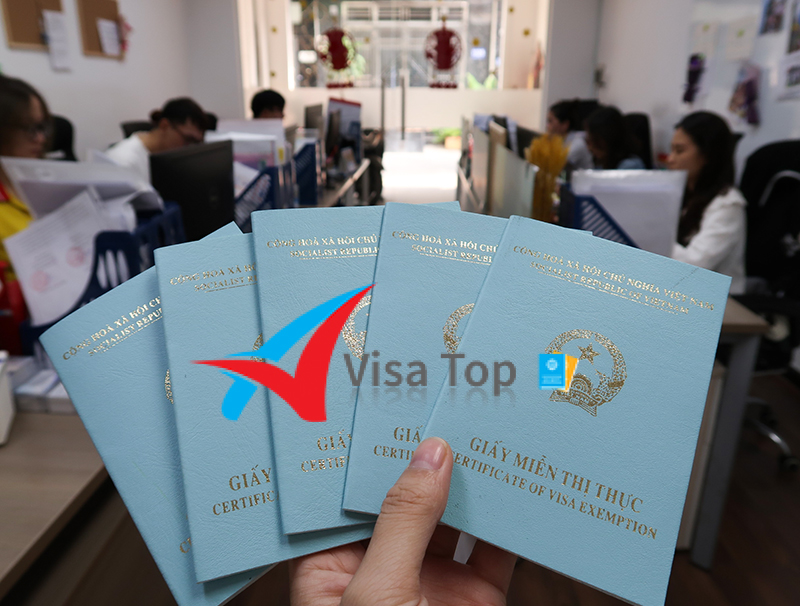 Xin visa 5 năm Việt Nam/ Giấy miễn thị thực 5 năm 2023 cho người nước ngoài: Thủ tục, hồ sơ lệ phí.