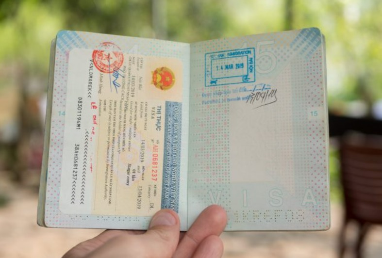 Vietnam visa for US Citizens cost: E-Visa & Visa on arrival 