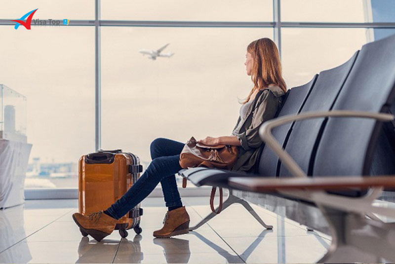 Người nước ngoài được lưu trú ở khu vực chờ sân bay bao lâu?