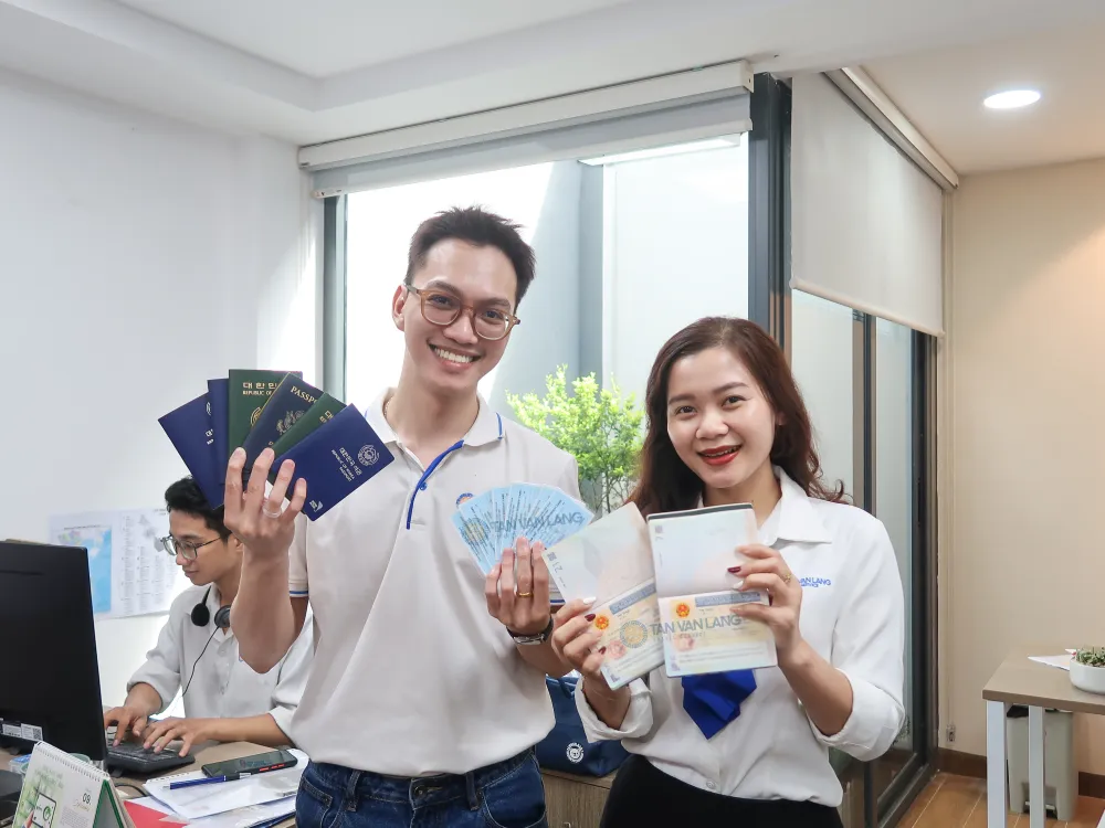 Phân biệt thẻ tạm trú và đăng ký tạm trú cho người nước ngoài