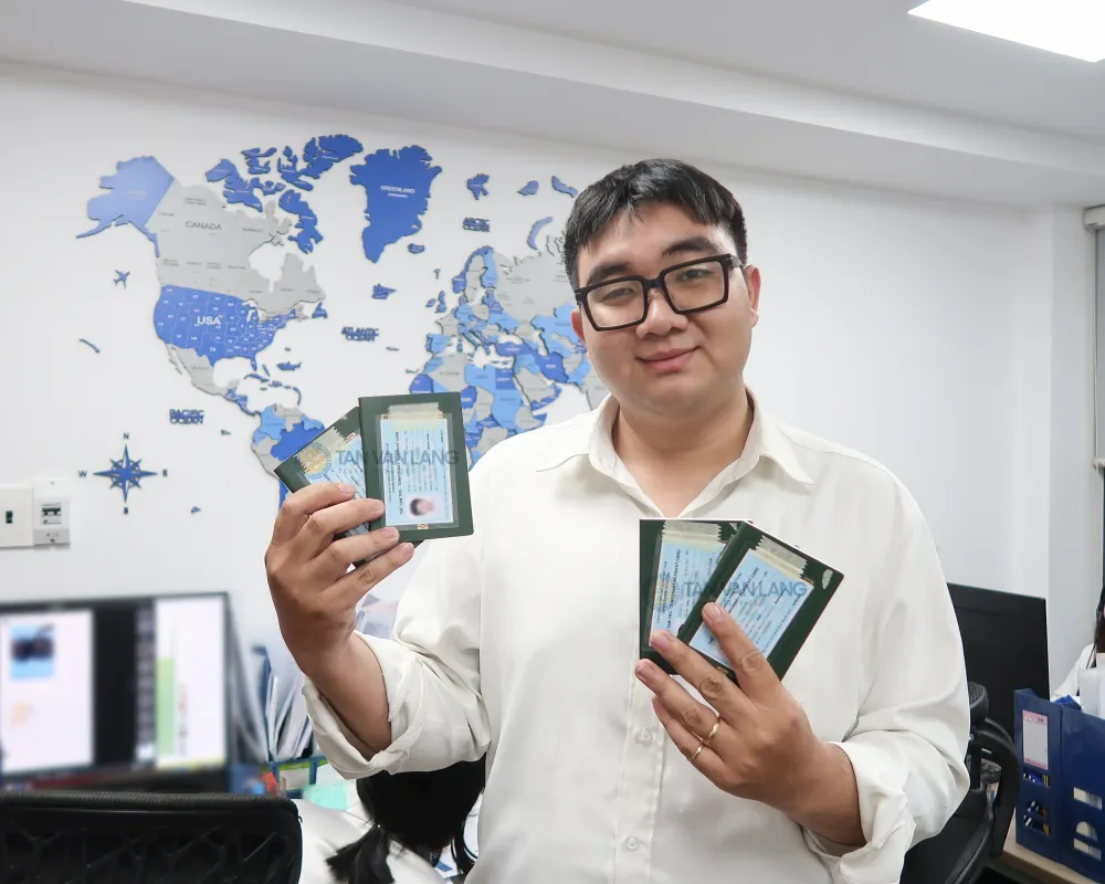 Phân biệt thẻ tạm trú và miễn thị thực? Những điều bạn cần biết 3 Phân biệt thẻ tạm trú và miễn thị thực? Những điều bạn cần biết